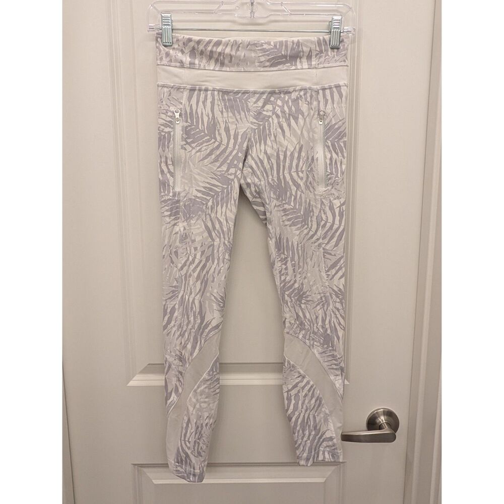 Lululemon Size 4 Tight Stuff Tight Palm Palm Leaf Mesh Zip Pockets 7/8 Leggings